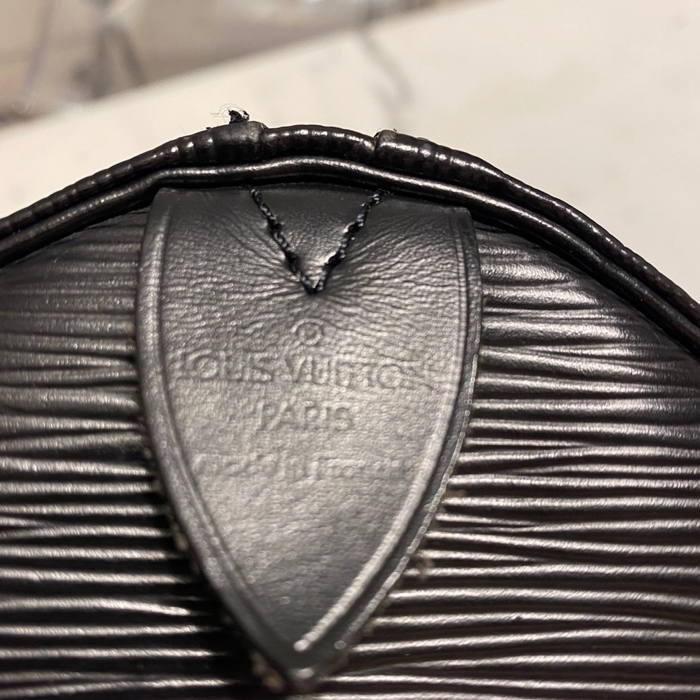 Louis Vuitton Speedy 30 Epi - Picture 16 of 16